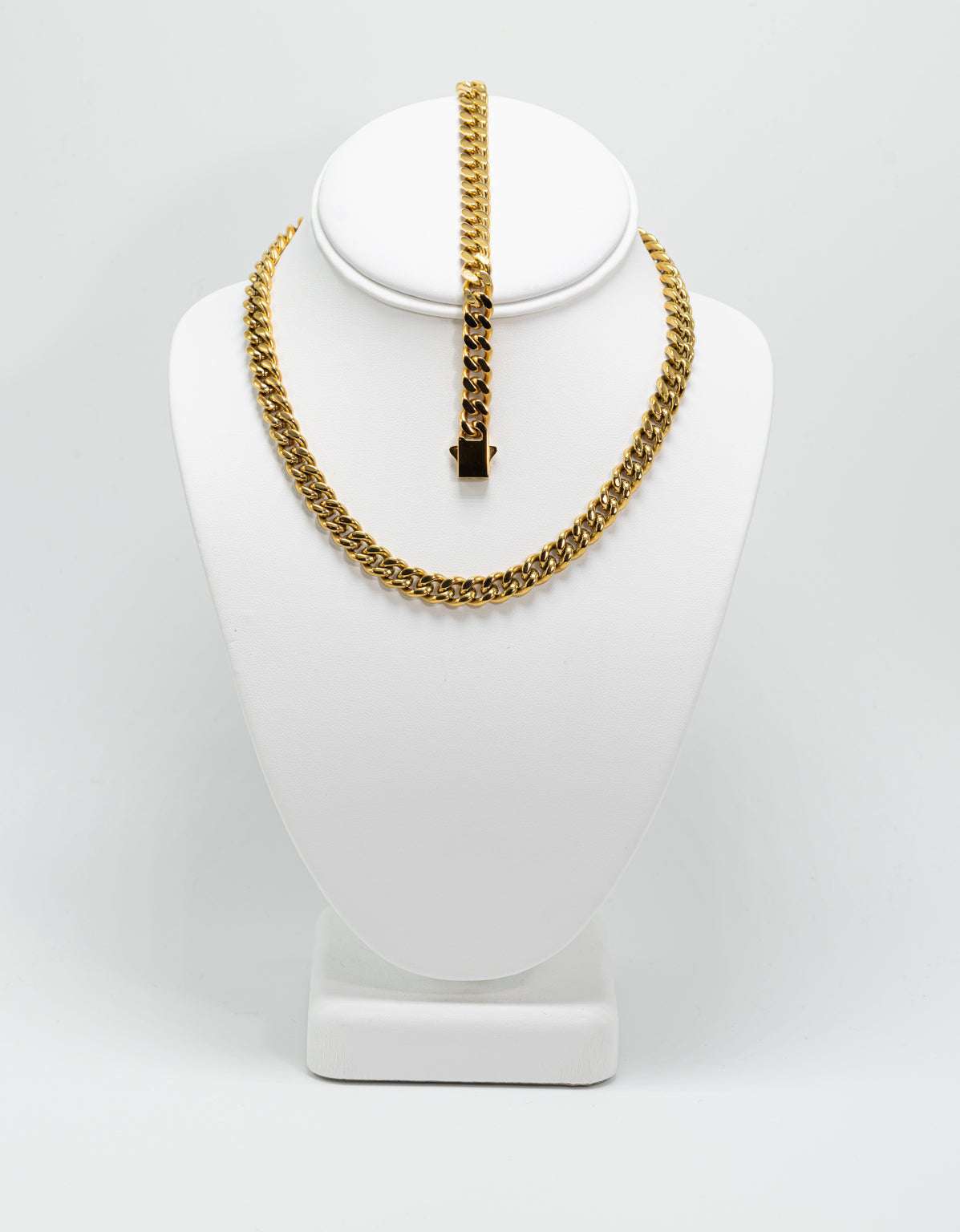 Womens Cuban Link Choker